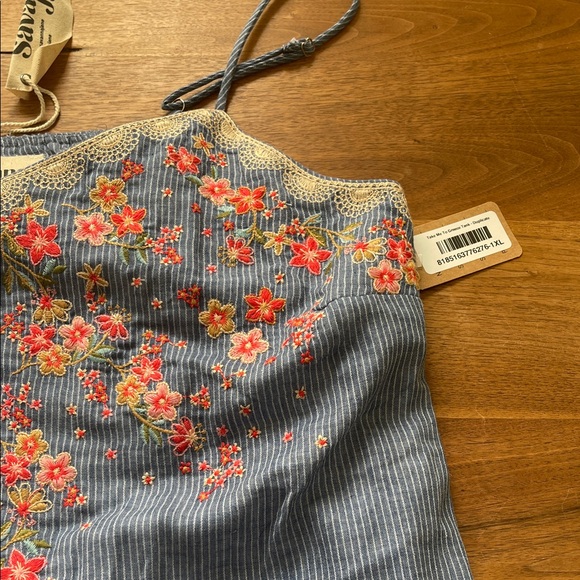 Savanna Jane take me to Greece Tank 1X - Picture 8 of 11